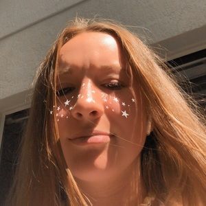 Meet your Posher, Amelia